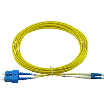 Cable de conexión dúplex de fibra óptica BlueOptics compatible con Cisco CAB-SMF-LC-SC-2, LC-UPC/SC-UPC beige, 2 metros, monomodo, E9/125µm G.657.A1, atenuación de entrada: unt