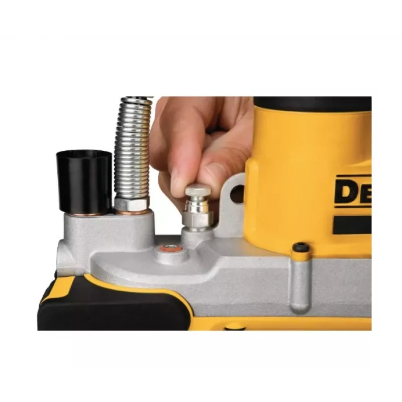 Engrasadora eléctrica DeWALT DCGG571M1