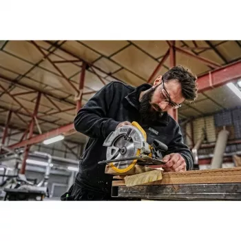 DeWALT DWE560 Sierra circular manual 18,4 cm 5500 rpm 1350 W
