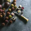 Navaja plegable Opinel N.º 08 con mango de madera de olivo, hoja de acero inoxidable, modelo 002020