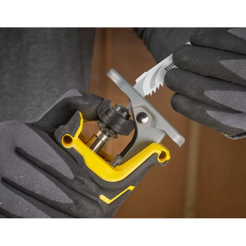 Stanley Fatmax SFMCS311B Sable recíproco 18 V negro, amarillo