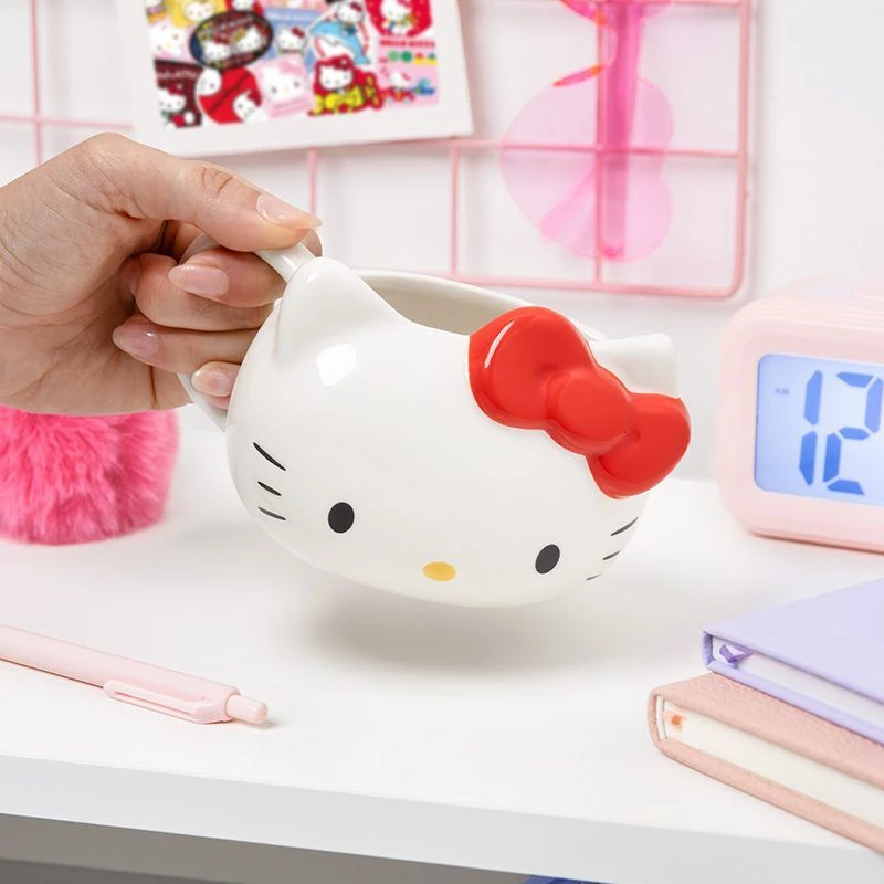 Taza Paladone Hello Kitty con forma de cabeza de Hello Kitty