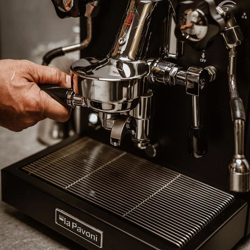 La Pavoni New Cellini Classic LPSCCB01EU máquina de espresso, negra