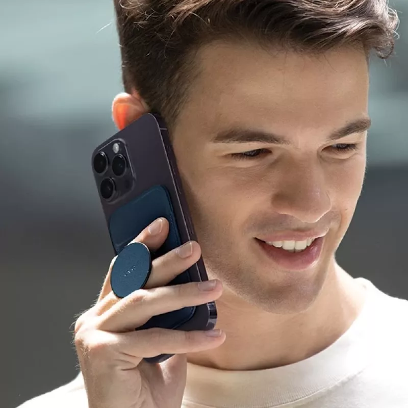 Cartera magnética para tarjetas UniQ Flixa — compatible con MagSafe, negra (Jet Black)