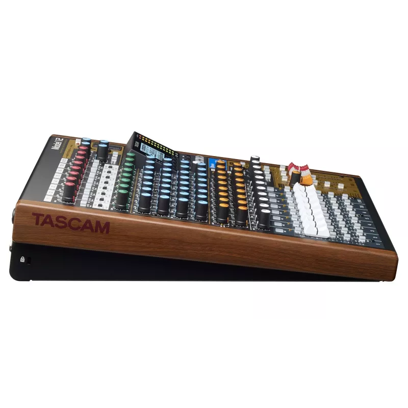 Tascam Model 12 mezclador de 10 canales con grabador de 12 pistas, 20–20000 Hz, negro/madera