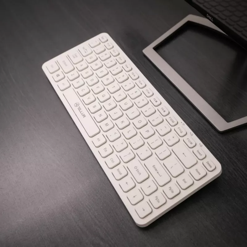 Teclado inalámbrico Tellur TLL491241 Mini blanco — diseño compacto, conexión inalámbrica