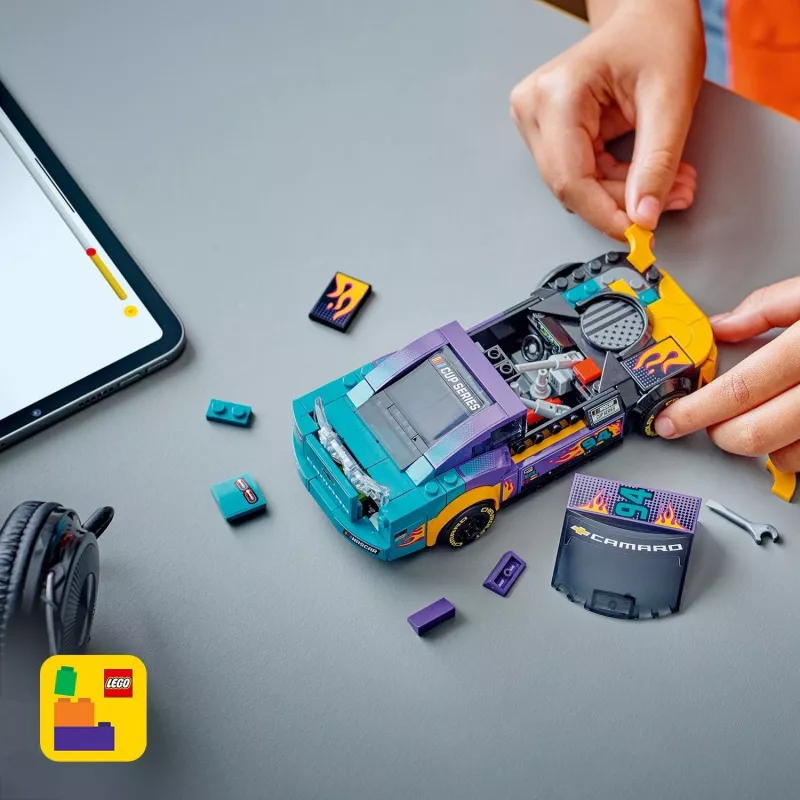 Juguete de construcción LEGO Speed Champions 76935 NASCAR Next Gen Chevrolet Camaro ZL1, 328 piezas, 1 minifigura, edad 9+