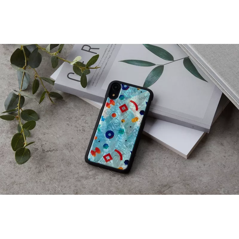 Funda protectora iKins para iPhone XR – diseño Poppin Rock negro