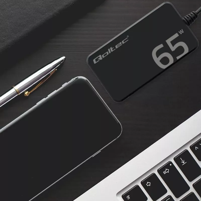 Cargador QOLTEC 65W GaN Super Fast slim PD 5-20V 3,25A USB-C