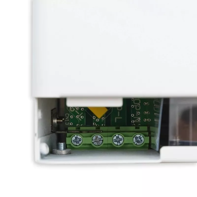 Inversor solar aislado QOLTEC 3500W modelo 53864 para instalaciones fotovoltaicas autónomas
