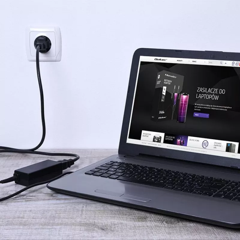 Fuente de alimentación Qoltec 50015.60W para Samsung | 60W | 19V | 3,15A | 5,5*3,5+Pin | incl. cable de alimentación
