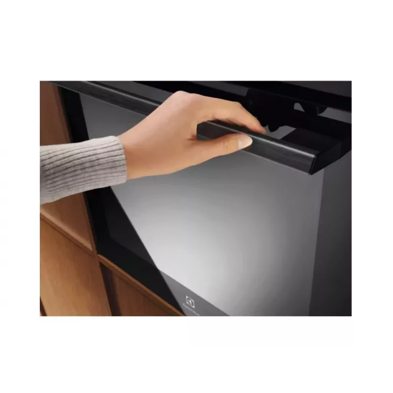 Horno integrable Electrolux LOD8P39Z — 72 l, autolimpieza pirolítica, pantalla TFT, negro