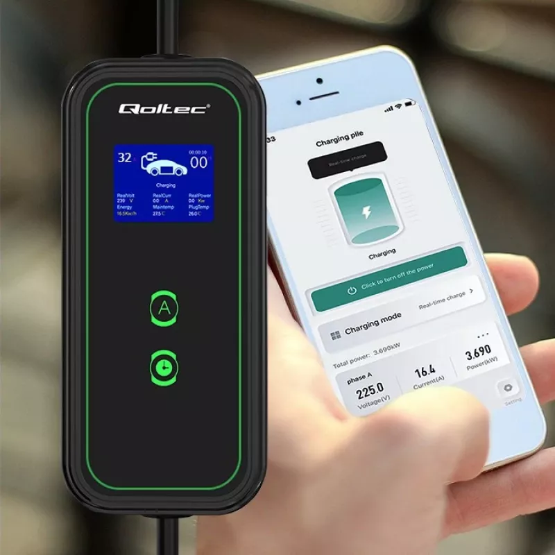 Cargador de coche EV móvil Qoltec ajustable 2en1 Type2 | 7kW | 230V | CEE 3 PIN | Wi-Fi | LCD | portátil | wallbox | 5m