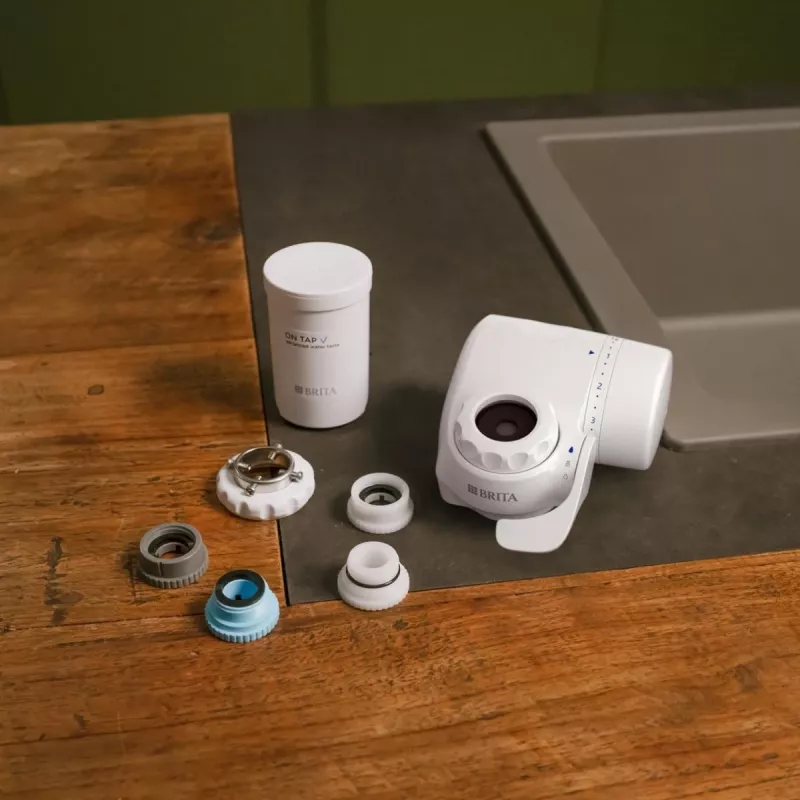 Filtro de agua para grifo BRITA ON TAP V CU CE2 (1052067) — 4 etapas, capacidad de 600 L, 3 modos, 5 adaptadores, blanco