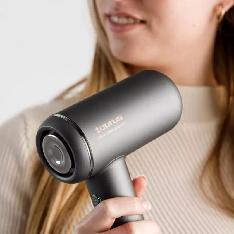 Secador de pelo Taurus DIGITAL FORCE 2000 IONIC 1800 W negro