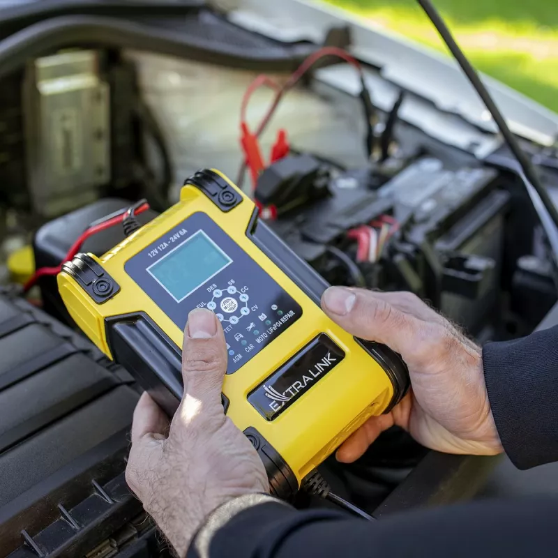 Cargador de baterías inteligente Extralink Shango | Rectificador | 100 - 240VAC, 12V 12A, 24V 6A