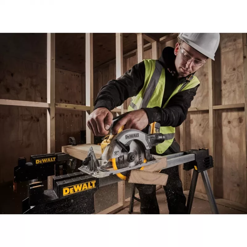 DEWALT. SIERRA CIRCULAR. 18V 165mm DCS565N