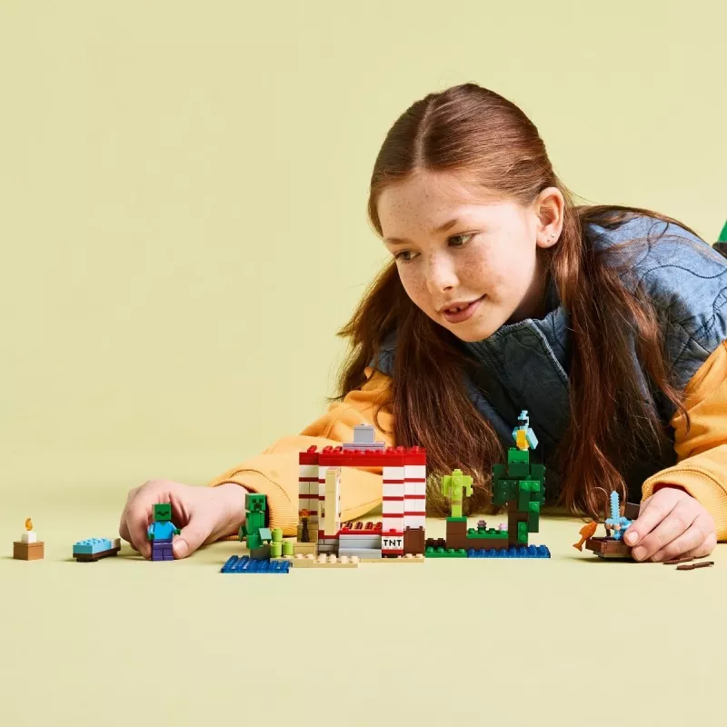 LEGO Minecraft set 21275 casa selvática TNT juguete de construcción, 287 piezas, 2 minifiguras, a partir de 8 años