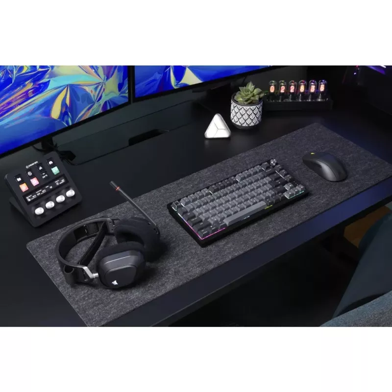 Teclado mecánico gaming CORSAIR K65 PLUS Wireless — Nordic Negro, diseño compacto, USB Type-A
