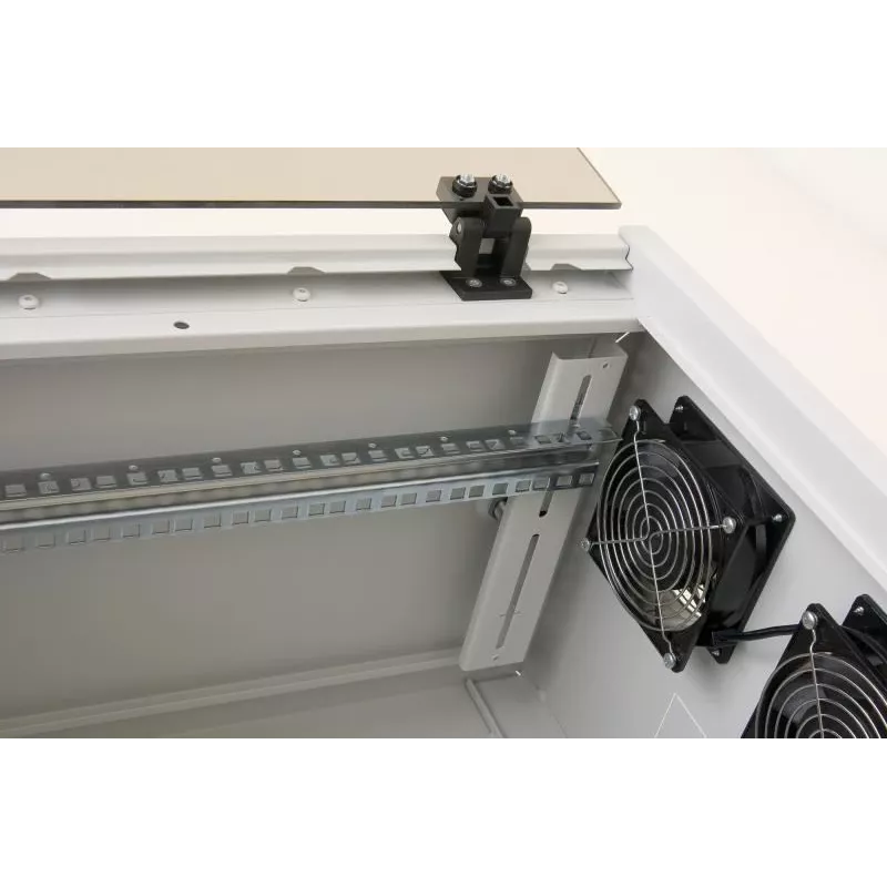 Rack de pared Triton RUA-12-AS6-CAX-A1 12U blanco