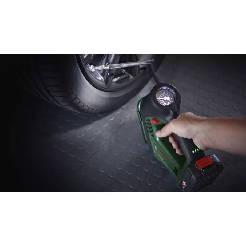 Bomba de aire eléctrica Bosch Universal Pump 18V — 10,3 bar, 30 l/min, batería de litio