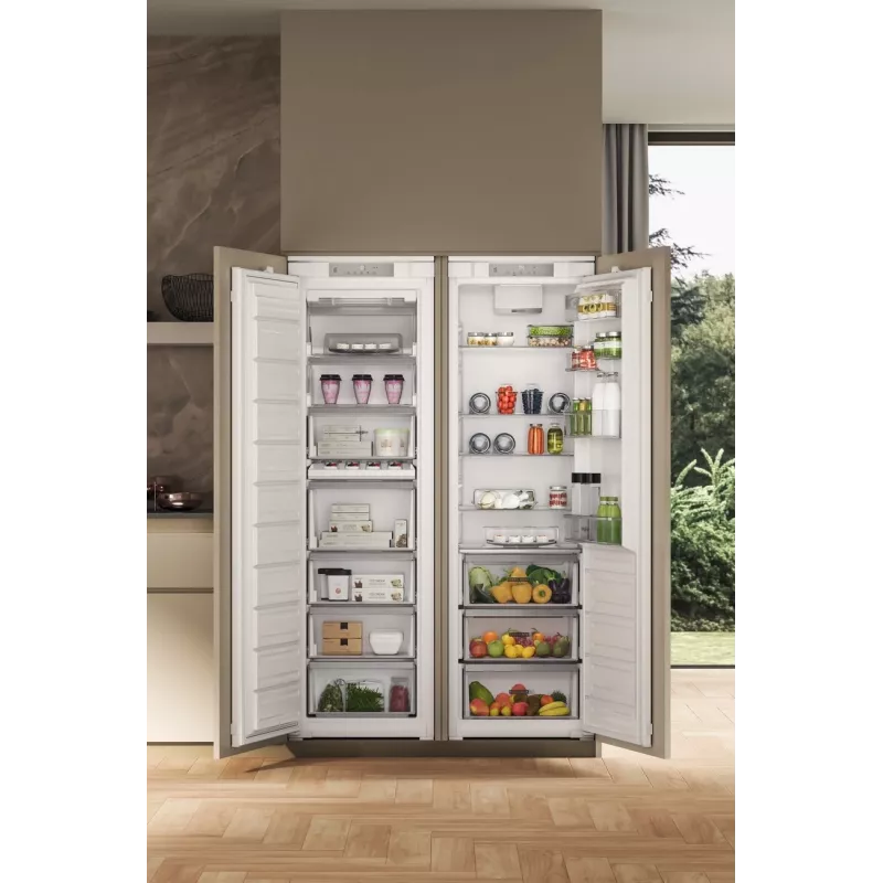 Whirlpool Frigorífico | WHSD18A013D1 | Clase de eficiencia energética E | Empotrable | Frigorífico sin congelador | Altura 177 cm | Volumen de refrigeración neto 306 L | Display | 30 dB | Acero inoxidable