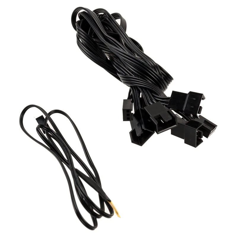 Controlador de ventiladores Lamptron CP530 — control automático de ventiladores con RGB, negro