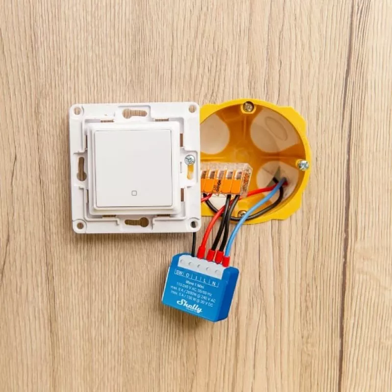 Relé inteligente Shelly Qubino Wave 1 Mini inalámbrico 110–240V, 8A AC / 5A DC, 868,4 MHz, para interiores, azul