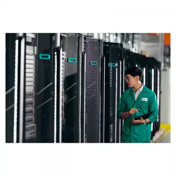 Kit de montaje en rack bandeja Aruba HPE CX 8325H — kit de montaje de 4 postes, peso 4,9 kg
