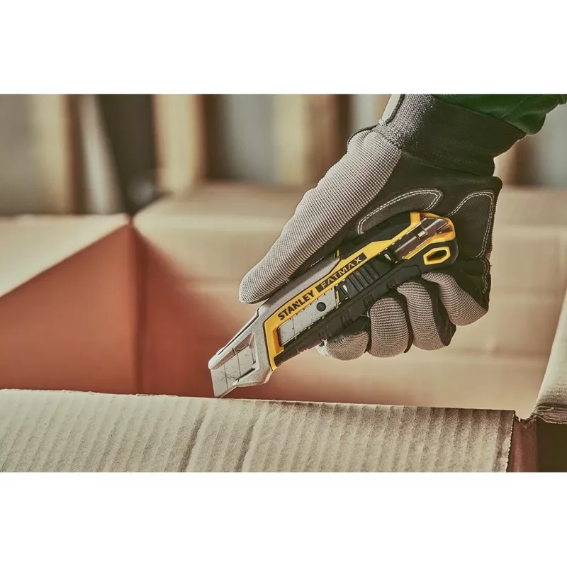 Cúter Stanley FATMAX FMHT10594-0 negro acero inoxidable amarillo 18 mm ancho 165 mm largo