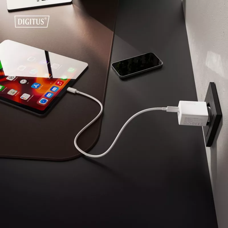 Cargador USB GaN de interior DIGITUS DA-10301 — 30W, 1× USB-C, 1× USB-A, 100–240V, blanco