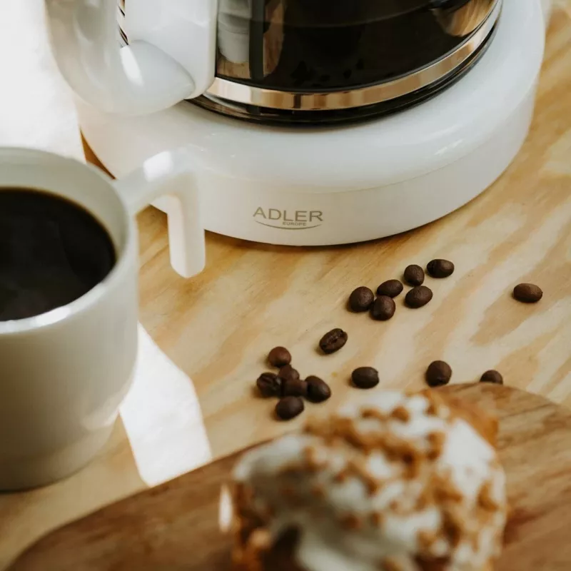 Cafetera de filtro Adler AD 4383w para café molido 1,5 L blanca