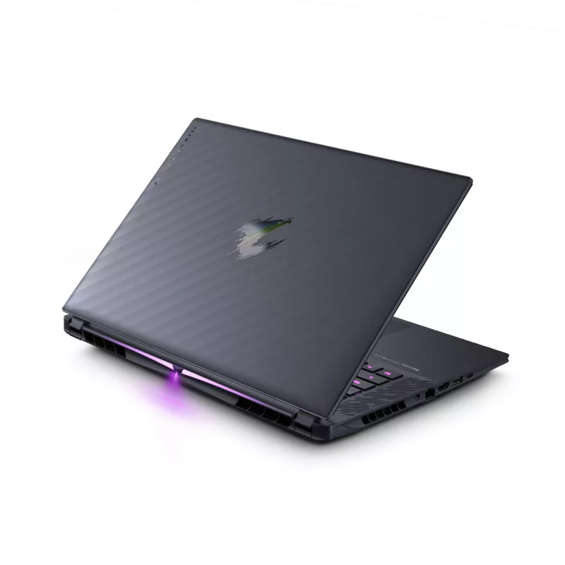 Portátil Gigabyte ELITE 16 2025 Ultra 9 16 pulgadas 32GB 1TB RTX 5070 W11P