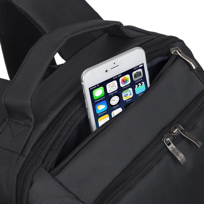 Rivacase 8262 funda para portátil 39,6 cm (15.6) mochila negra