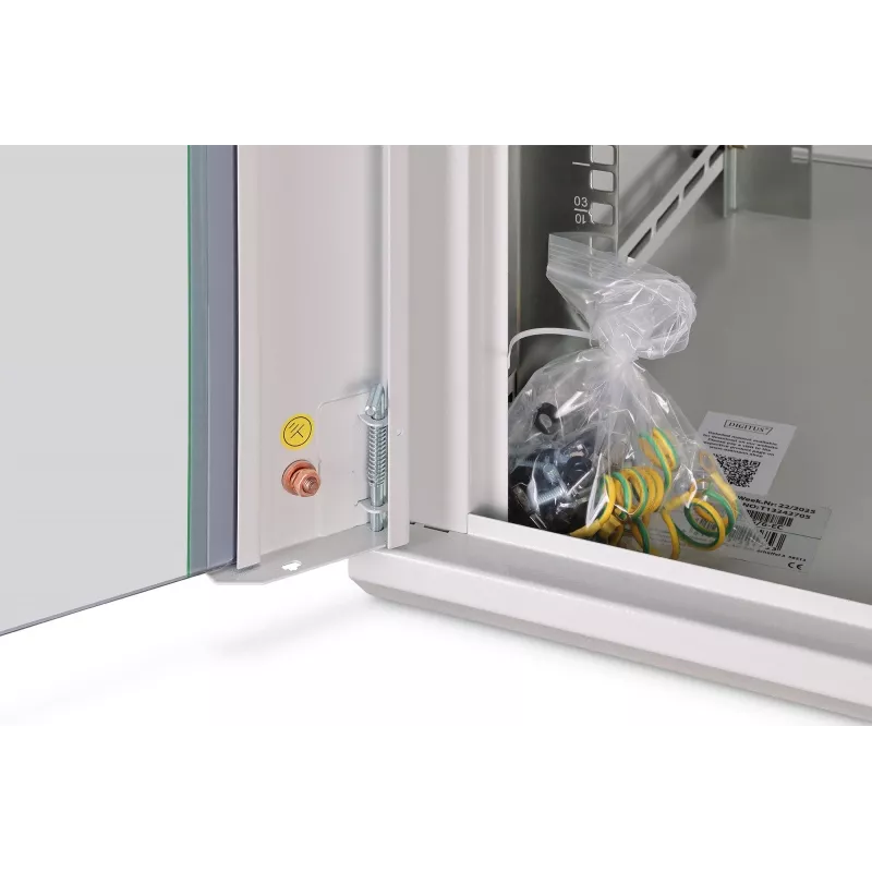 Rack de montaje en pared DIGITUS Dynamic-N 12U 600x600 mm IP20, cerradura con llave, gestión de cables, sin montar
