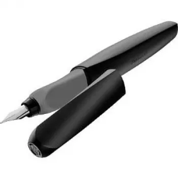 Pelikan Twist P457 Pluma estilográfica, negra