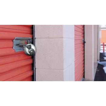 Candado de disco MASTER LOCK 70 mm Excell acero inoxidable, arco cubierto, con llave diferente