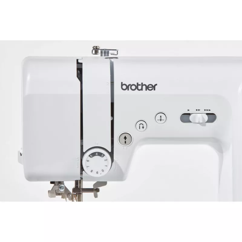 Máquina de coser Brother FS70WTx — 70 puntadas, pantalla LCD, 750 SPM, 5 mm de longitud, 7 mm de anchura