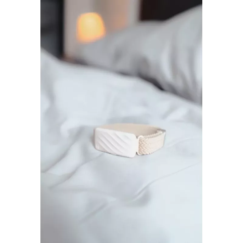 Pulsera despertador silenciosa WakeBand HoMedics SS-WB100CE-WW, crema