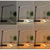 Lámpara de escritorio LED Aukey LT-T10 12W 3000–6500K — temperatura de color ajustable, negra