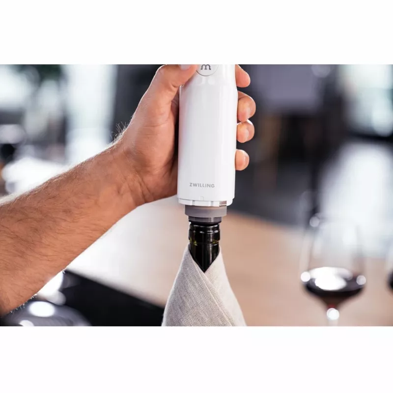 Envasadora al vacío ZWILLING FRESH & SAVE Blanca Bomba, batería 3,7 V, puerto de carga Micro-USB, 190×50×50 mm, 330 g