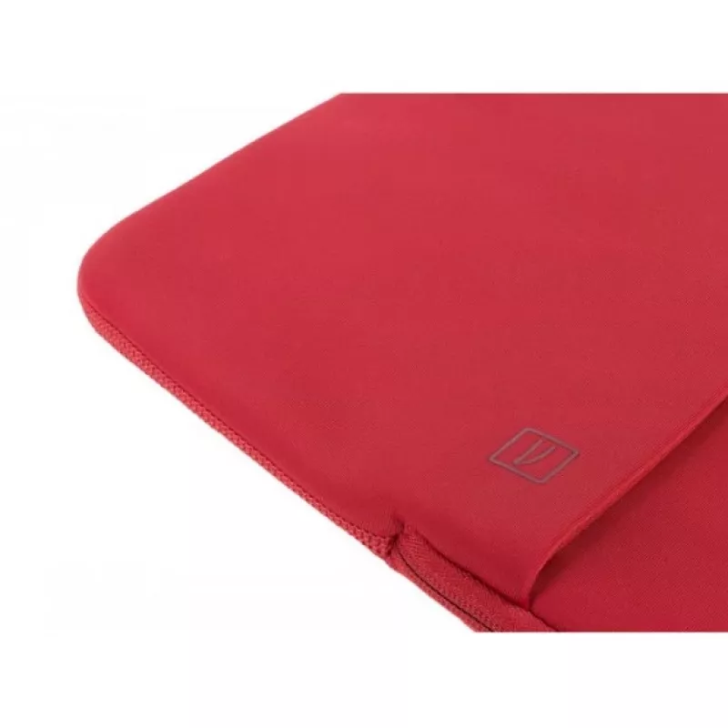 Funda de neopreno TUCANO Top Second Skin para MacBook Pro 13 roja