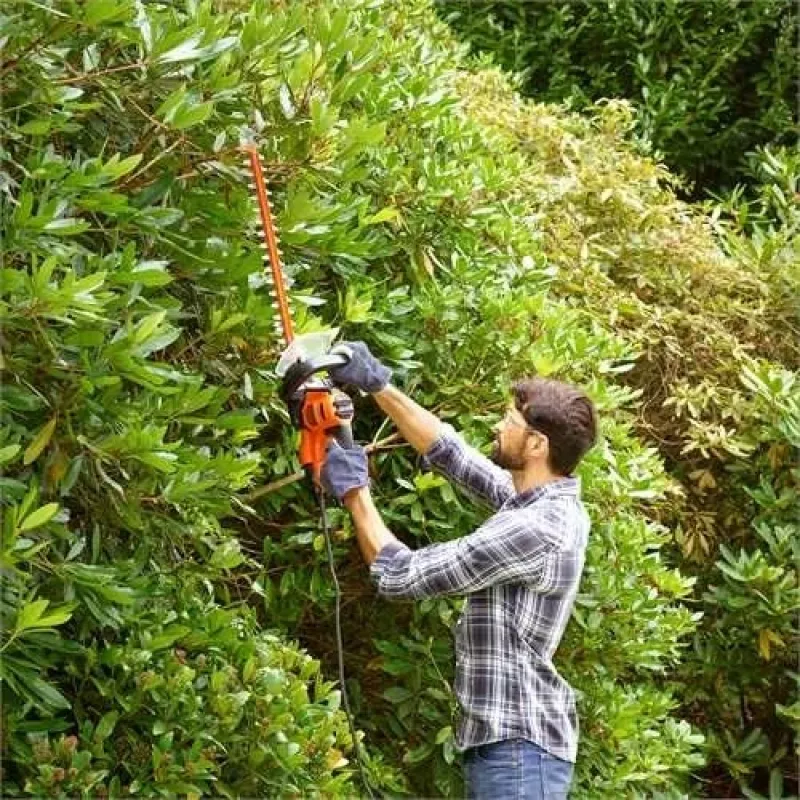 Cortasetos Black & Decker BEHTS401