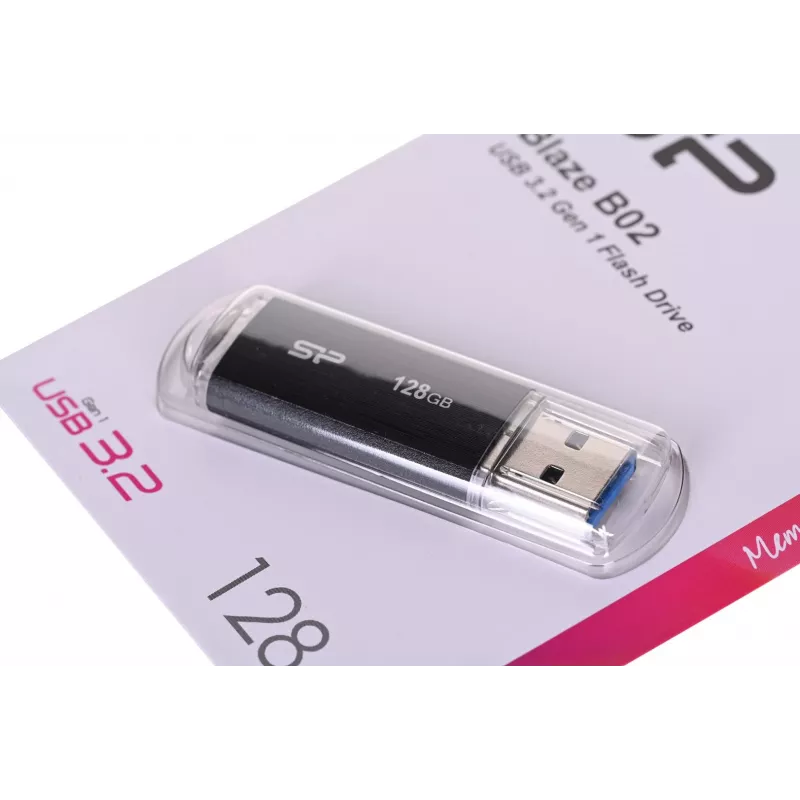 Memoria USB Silicon Power 128 GB USB Type-A 3.2 Gen 1 Blaze B02, tapa de plástico, llavero, negro