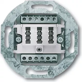 Busch-Jaeger 0242/04. Ancho: 70 mm, Profundidad: 24 mm, Altura: 70 mm (2CKA000230A0389)