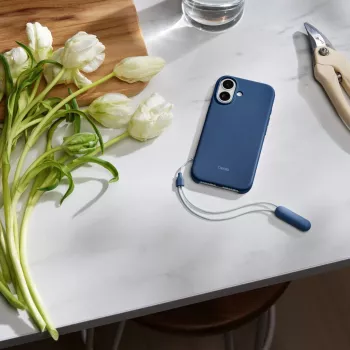 Funda con soporte para iPhone 17 de Apple Beats — MagSafe, control de cámara, policarbonato/microfibra, azul, compatible con 6,3