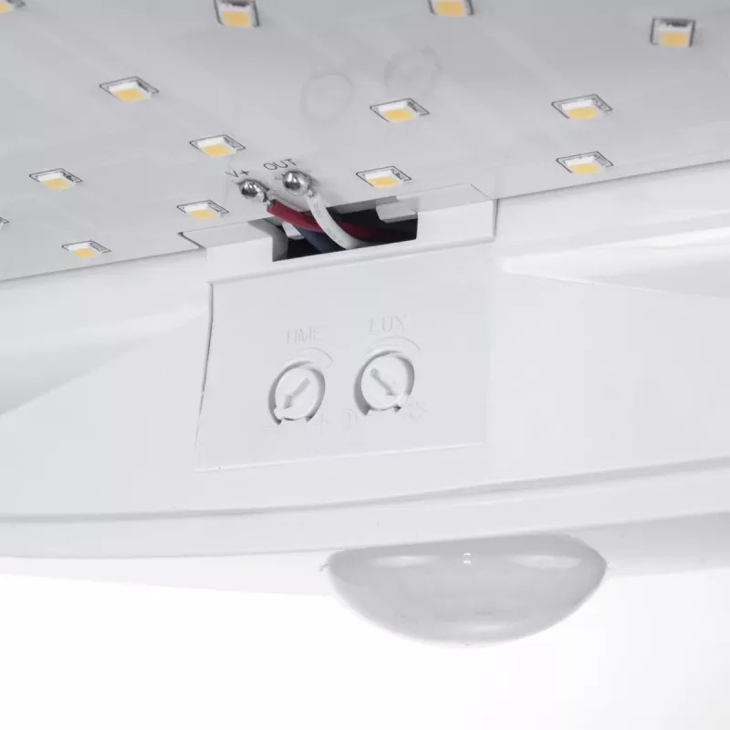 Lámpara LED de pared MACLEAN MCE357W con sensor de movimiento IR, blanca, para exterior e interior