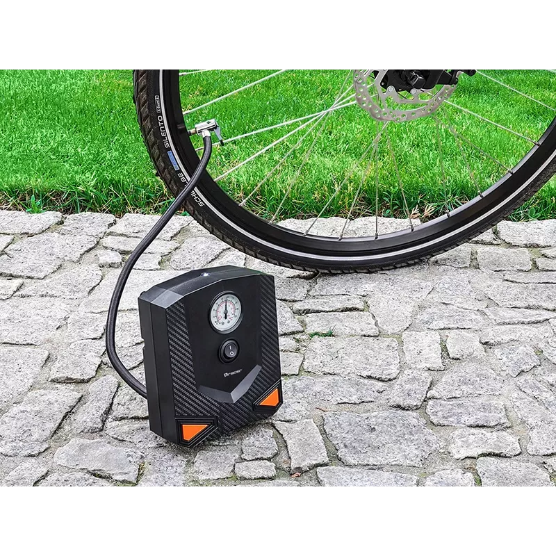 Bomba de aire portátil TRACER RES-03ML 12V 150 PSI — inflador de neumáticos de coche, alimentación 12 V