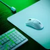 Pack de ratón gaming y alfombrilla Razer Viper V3 Pro + Gigantus M — blanco