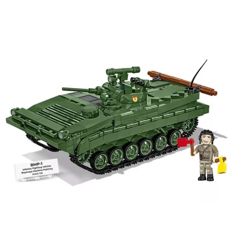Set de construcción Cobi Blocks BMP-1 758 piezas – modelo a escala de bloques